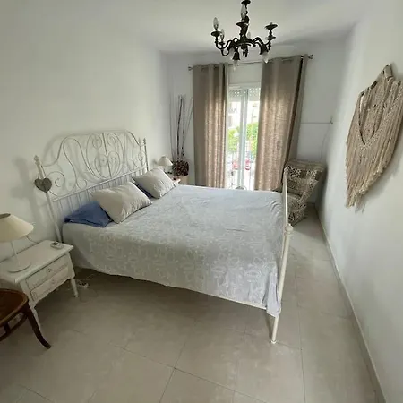 Preciosa Casa En El Centro Con Terraza Y Patio Sitges